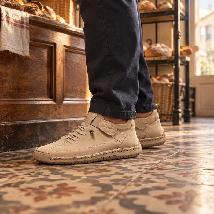 Chaussures Dayfoot portées debout derrière le comptoir d'une boulangerie